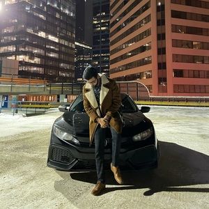 Meet your Posher, Ahad